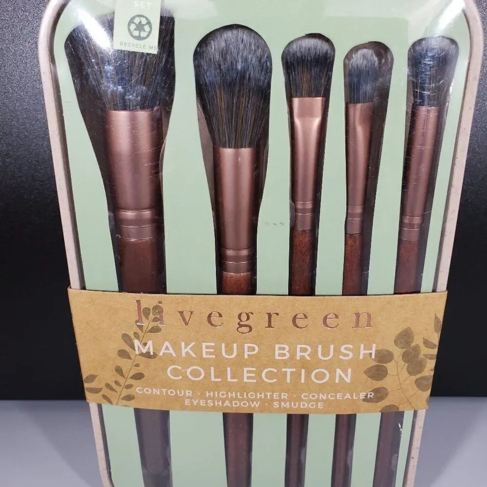 MAKEUP BRUSH LIVE GREEN COLLECTION